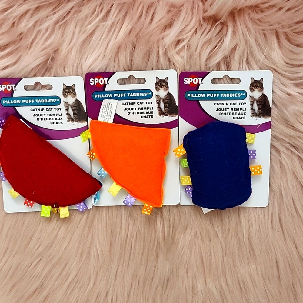 Brand New Y2K SPOT PILLOW PUFF TABBIES CATNIP CAT TOYS-3CT